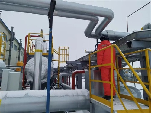 新疆油建公司81號(hào)天然氣處理站淺冷裝置壓縮機(jī)成功投產(chǎn)(圖2)