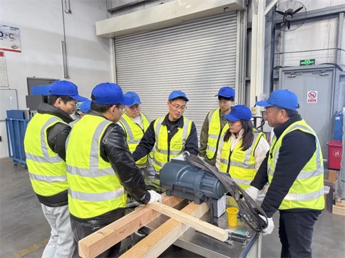 優(yōu)耐特斯江浙滬地區(qū)經(jīng)銷商服務工程師培訓圓滿落幕(圖7)