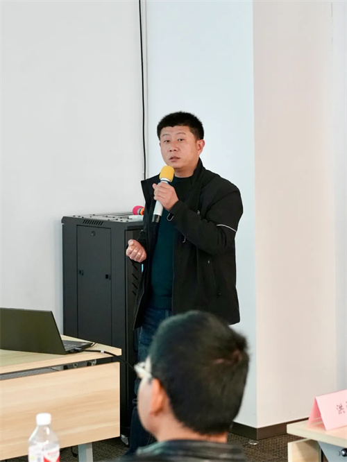 優(yōu)耐特斯江浙滬地區(qū)經(jīng)銷商服務工程師培訓圓滿落幕(圖4)