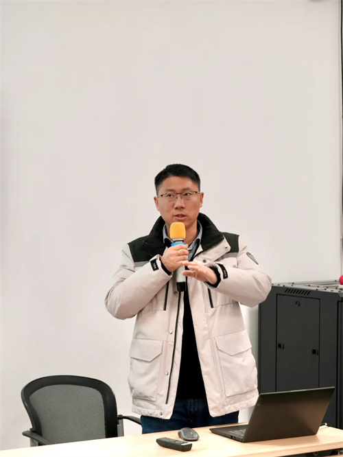 優(yōu)耐特斯江浙滬地區(qū)經(jīng)銷商服務工程師培訓圓滿落幕(圖3)