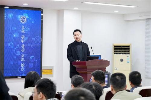 南京航空航天大學(xué)機(jī)電學(xué)院2024年“斯可絡(luò)獎(jiǎng)勵(lì)基金”頒獎(jiǎng)典禮(圖2)