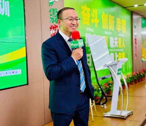 薩震成長(zhǎng)商學(xué)院第十六屆全國(guó)銷(xiāo)售精英培訓(xùn)圓滿結(jié)束(圖4)